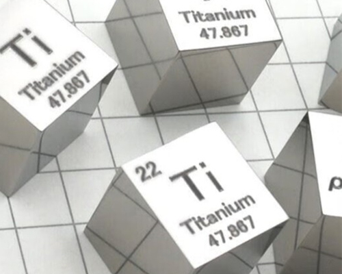 A_Comprehensive_Analysis_of_Titanium_Alloys_and_Pure_Titanium：From_Characteristics_to_Applications-01.jpg