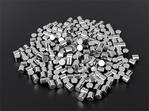A_Comprehensive_Analysis_of_Titanium_Alloys_and_Pure_Titanium：From_Characteristics_to_Applications-03.jpg
